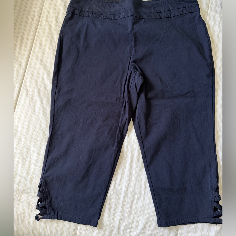 Capri - great stretch cute ankle detail